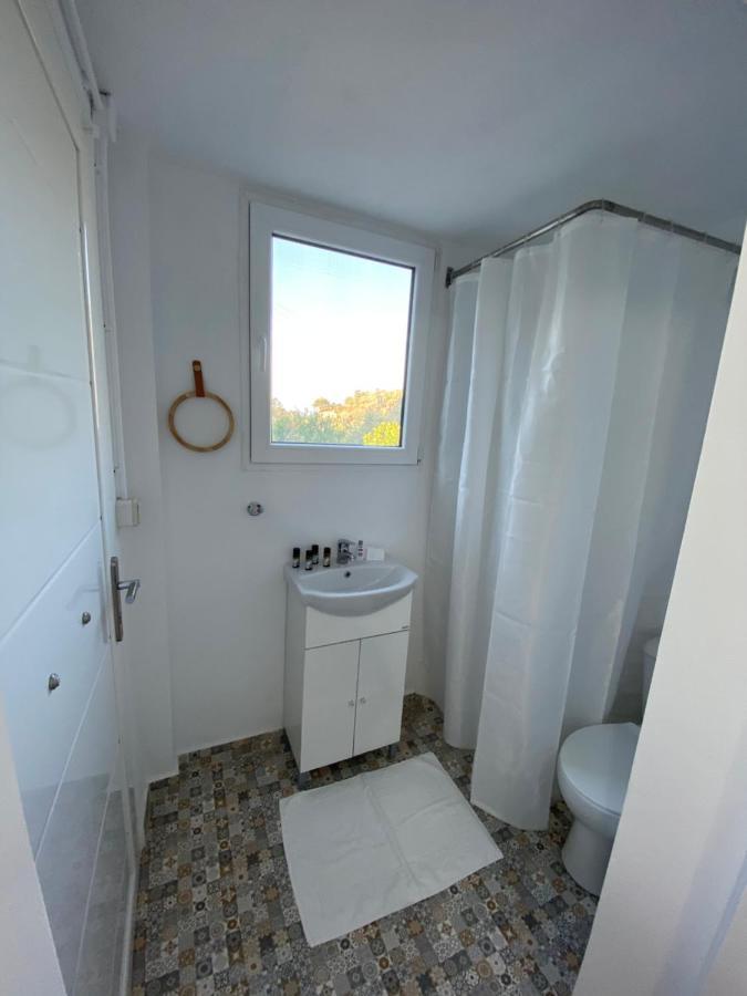 Appartement House With Beautiful Garden In Plomari Extérieur photo